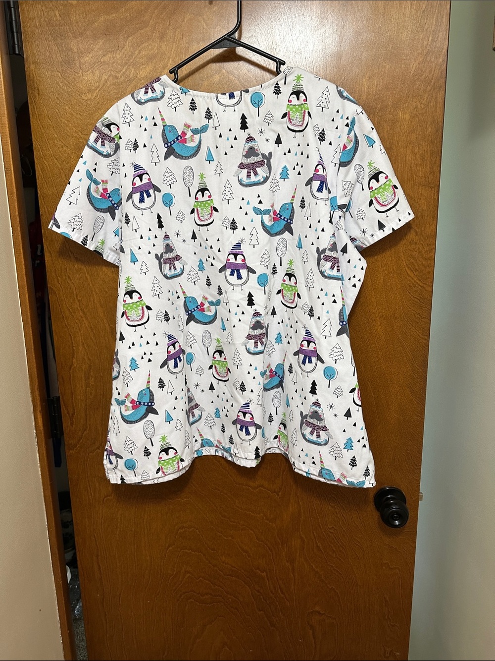 Scrub Top - Picture 2 of 3